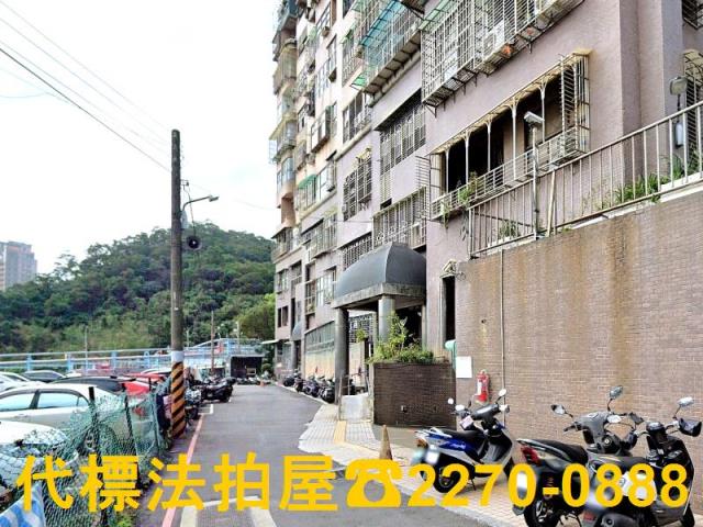 新北大樓法拍-4
